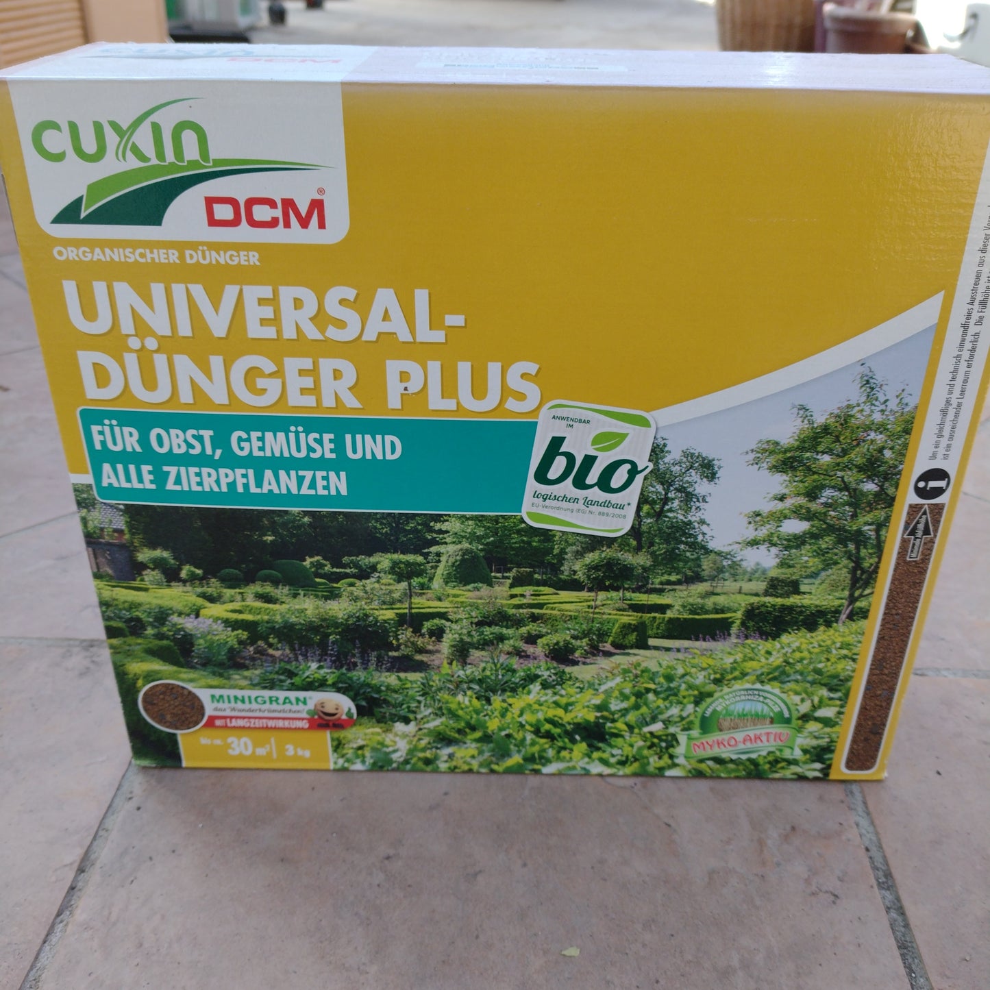 Universal-Dünger Plus 3 kg Cuxin DCM