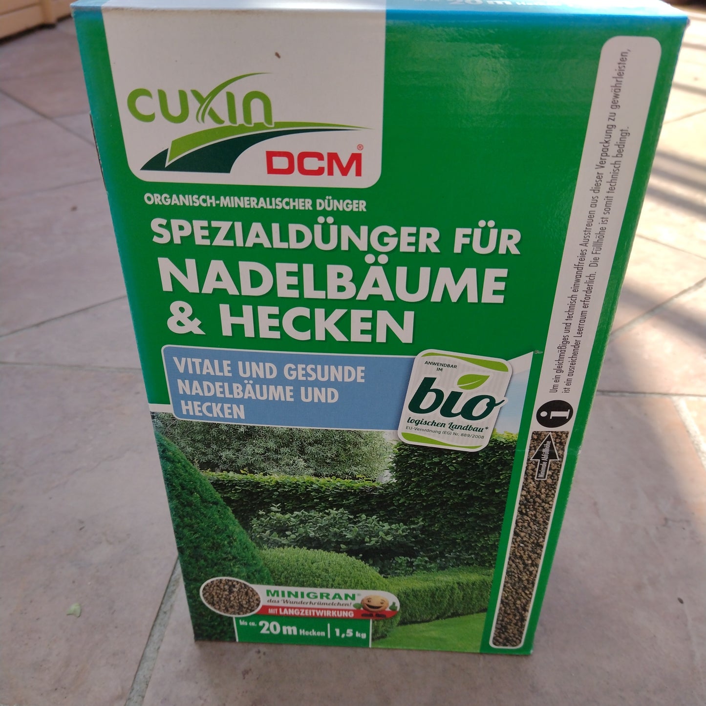 Spezialdünger Nadelbäume & Hecken 1,5 kg Cuxin DCM
