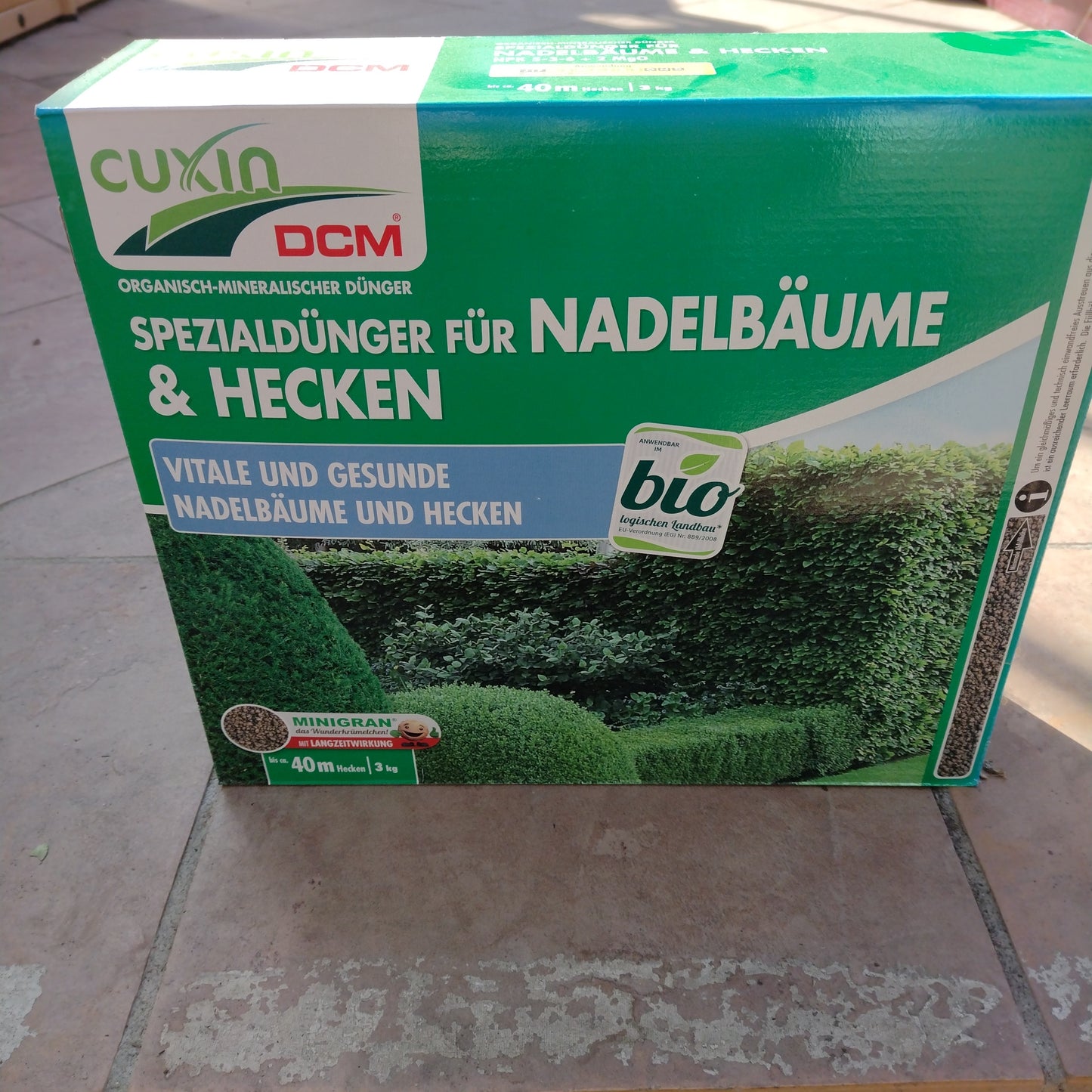 Spezialdünger für Nadelbäume und Hecken 3 kg Cuxin DCM
